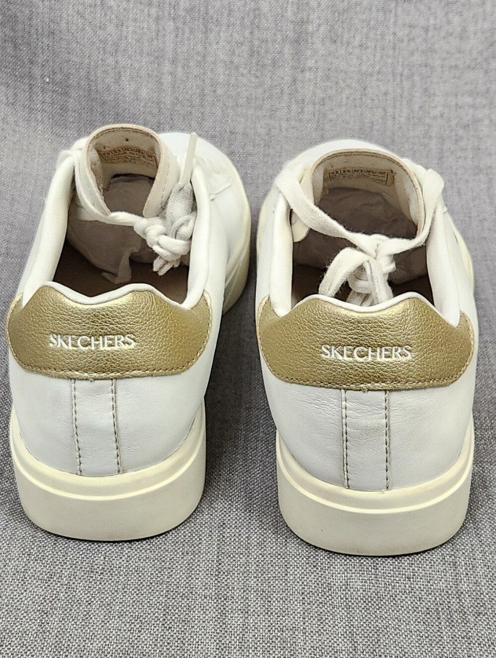 Skechers White Faux Leather Low Top Casual Sneakers. 9.5 - Picture 5 of 10